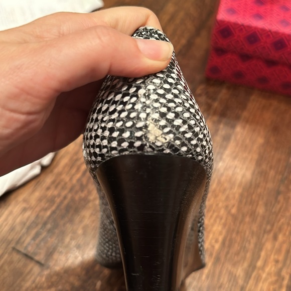 Tory Burch Sally wedge polka dot snakeskin RARE low heel - Picture 4 of 6